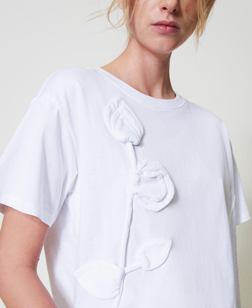 T-shirt with hand embroidery "Papers" White Woman 251AP2460_00840_03