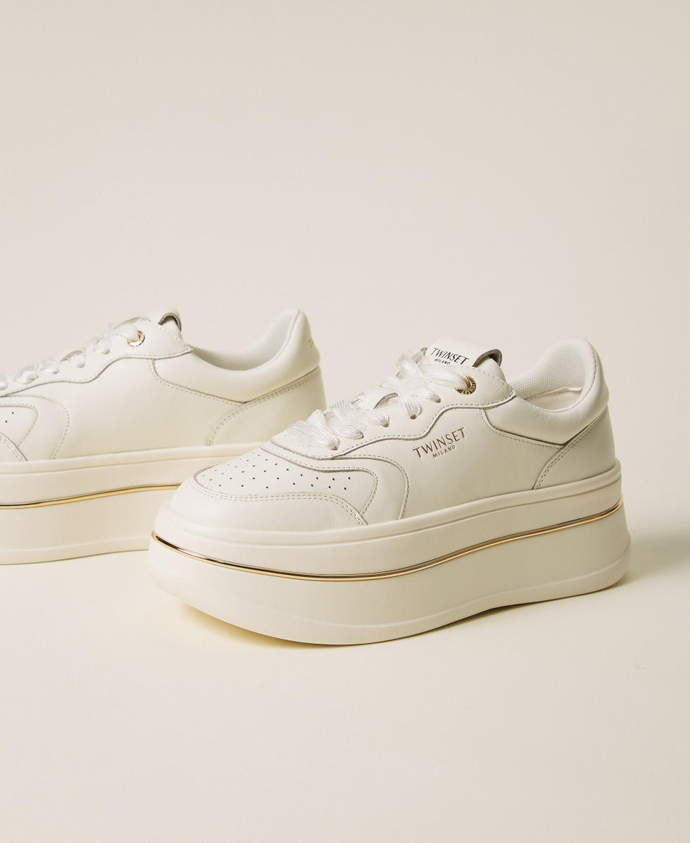 Flatform leather trainers White Woman 261TCP01G_00001_02