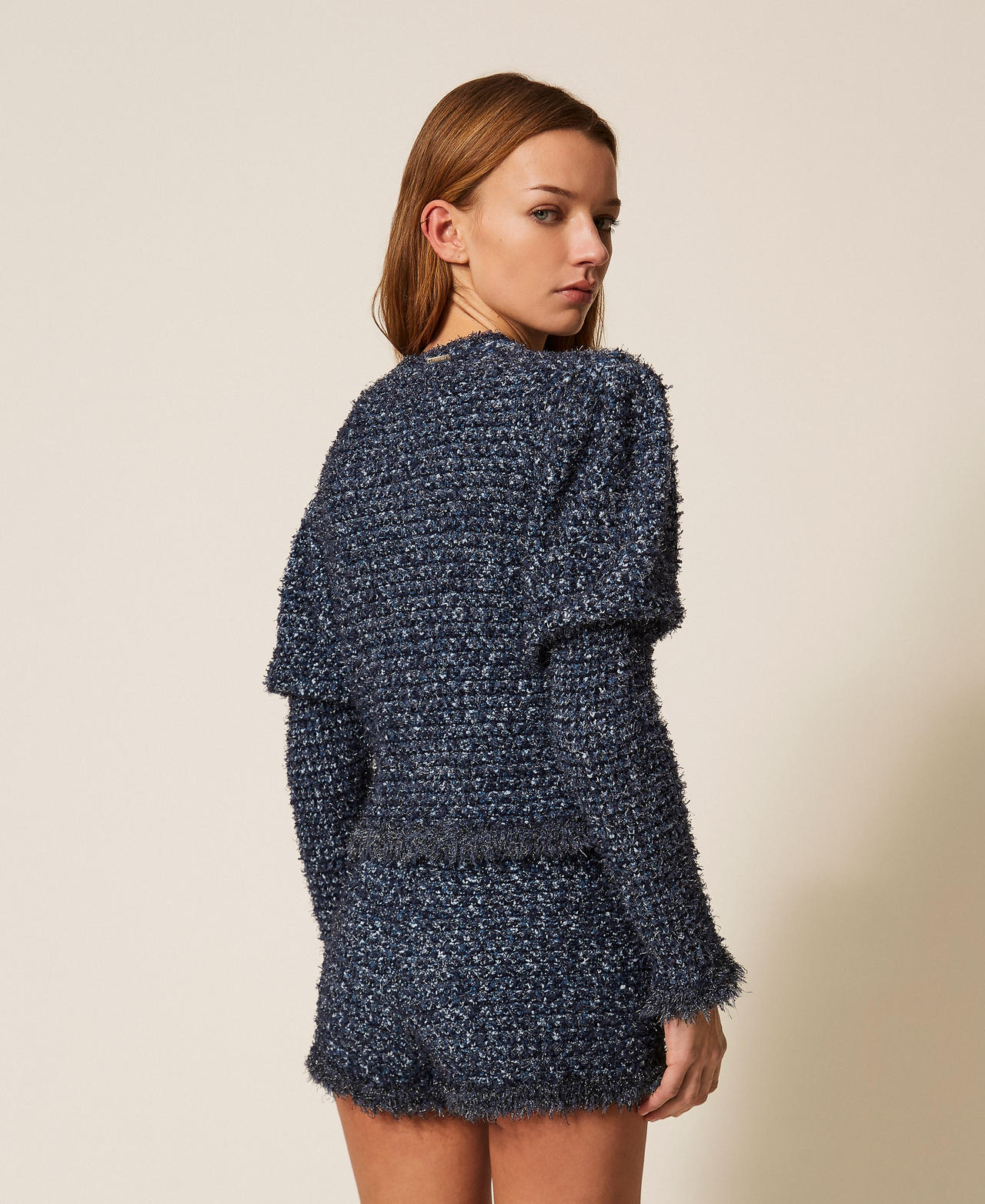 Figurbetonte Jacke aus Jacquard-Strick mit Lurex Jacquard Blue Night Frau 261TP3343_13388_03