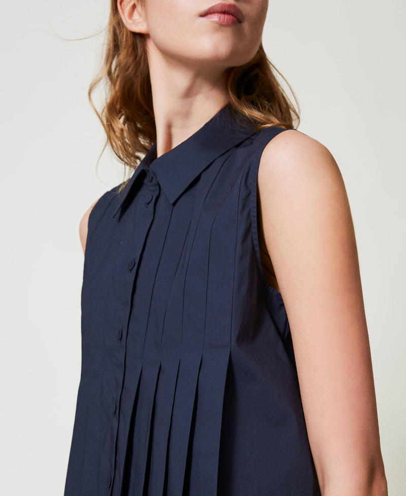 Cropped shirt with pleats Deep Blue Woman 251AP2290_03585_04