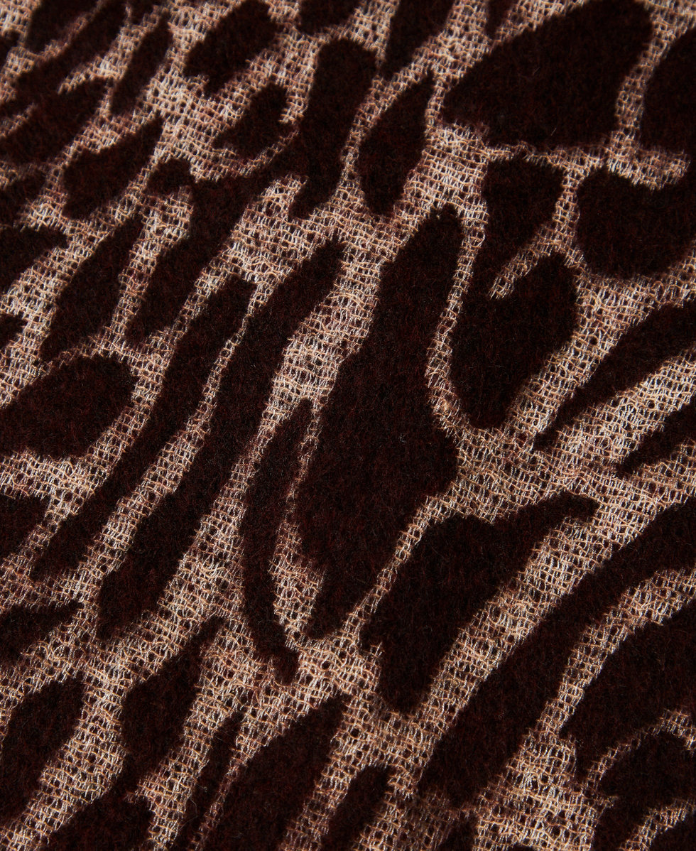 Stola jacquard a fantasia animalier Purple Eden Donna 252TO5030_12635_02