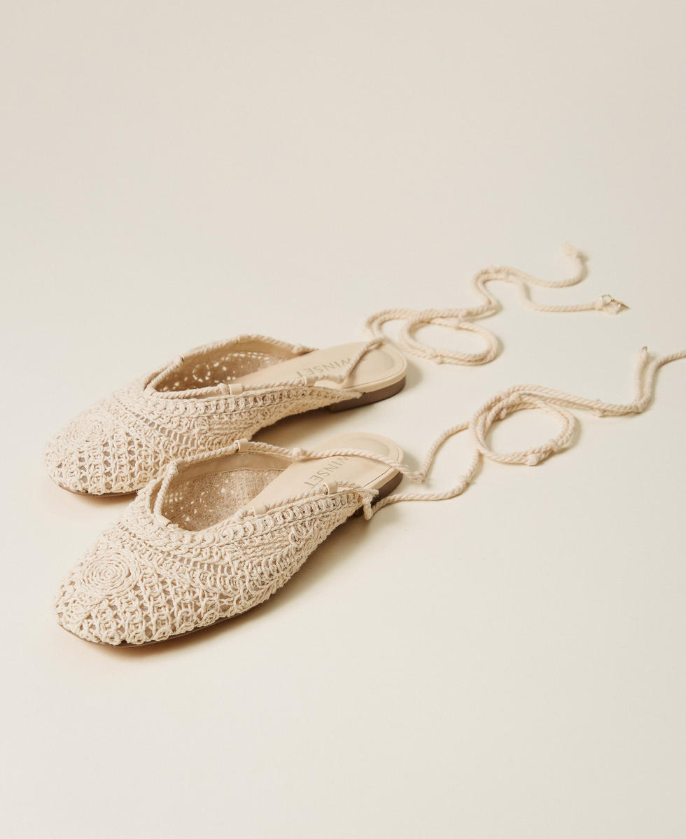 Ballerina-Pantolette im H&auml;keldessin Wei&szlig; Vanille Frau 261LMT014_00145_02