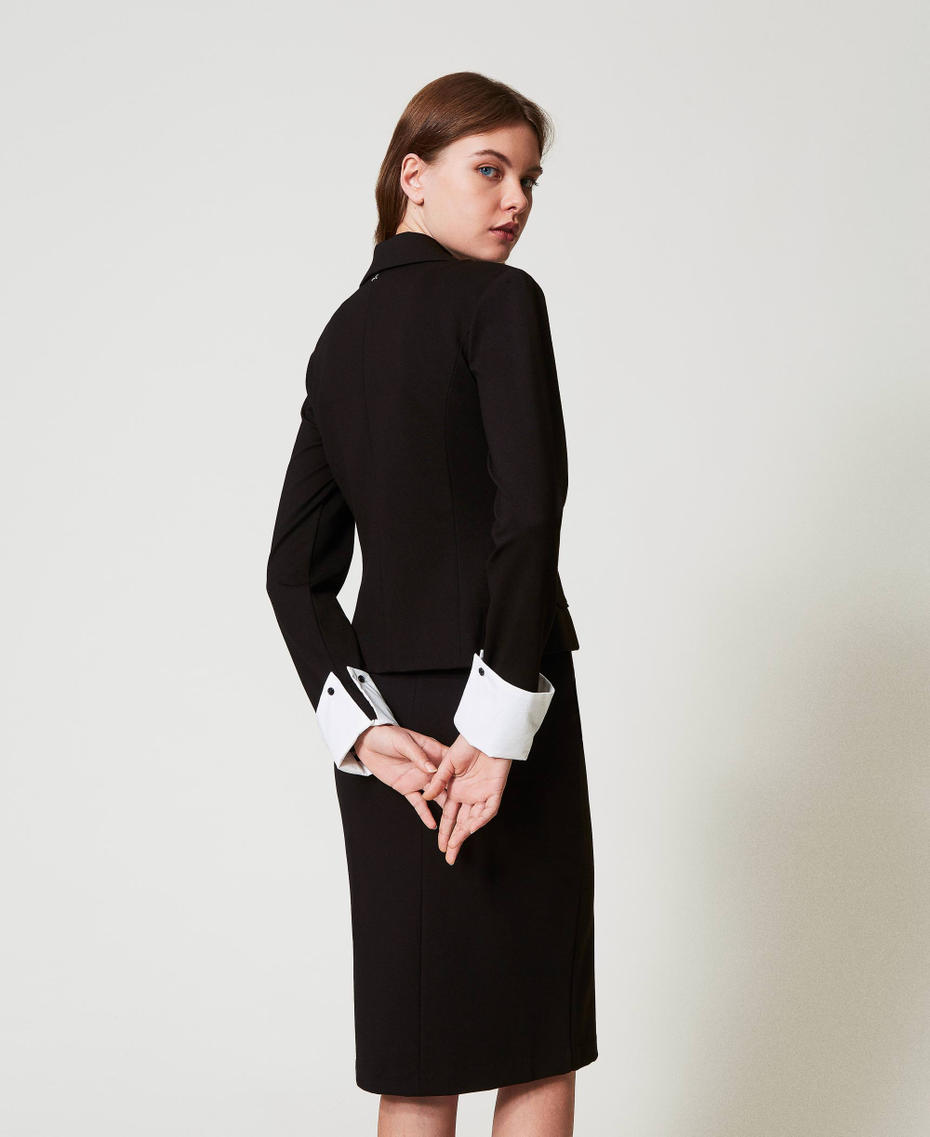 Giacca blazer con spilla a fiore Nero Donna 251AP2530_00006_02