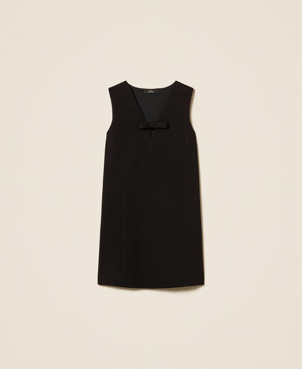 Short dress with bow