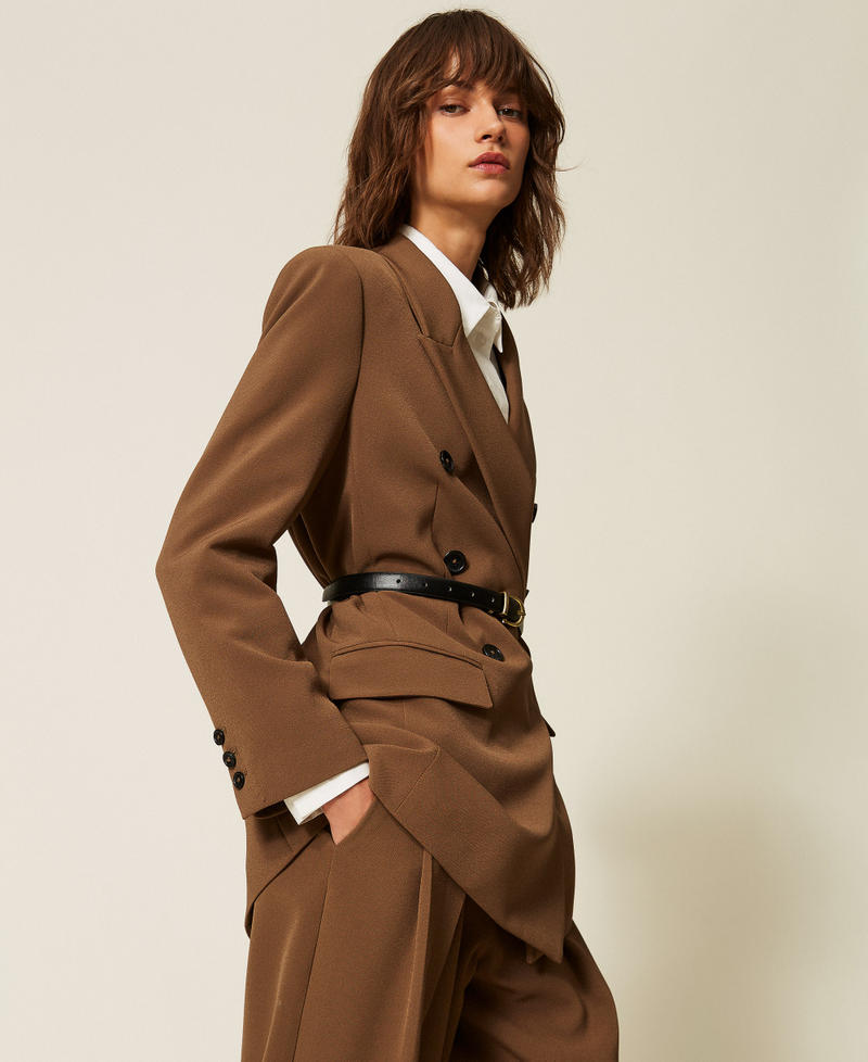 Chaqueta blazer de cady con cintur&oacute;n Teak Mujer 262LI2DQQ_13661_02