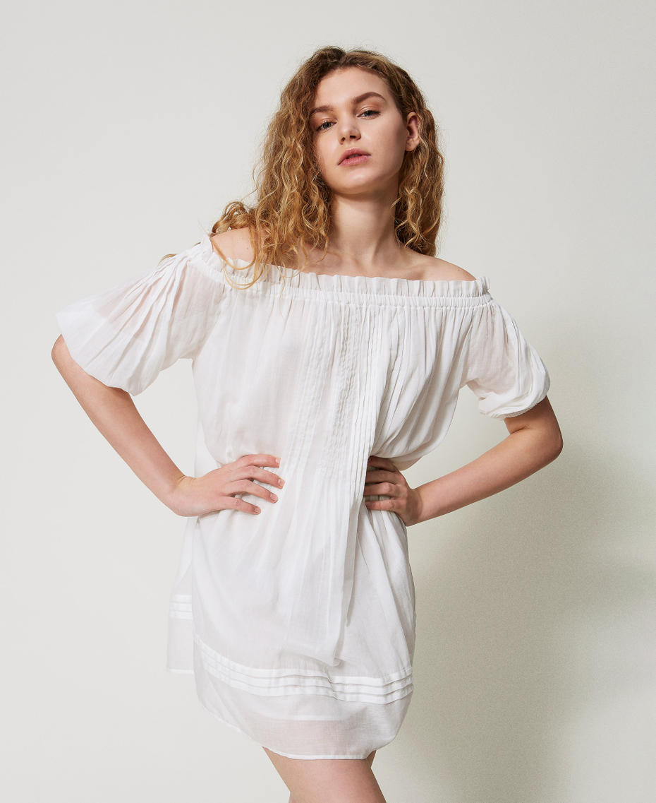 Robe courte en mousseline avec plis Blanc Sugar Femme 251LM2WCC_00632_01