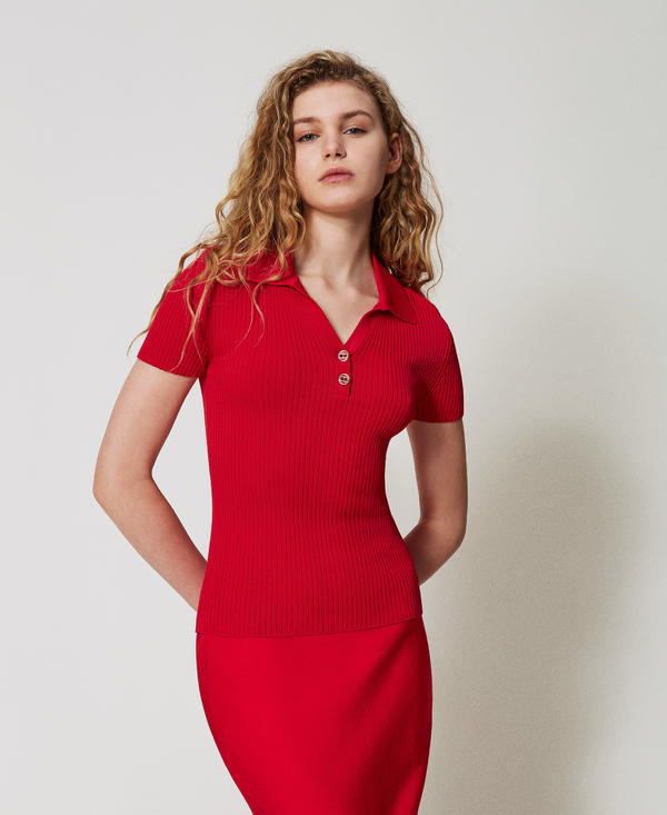 Gerippter Pullover im Polostil
