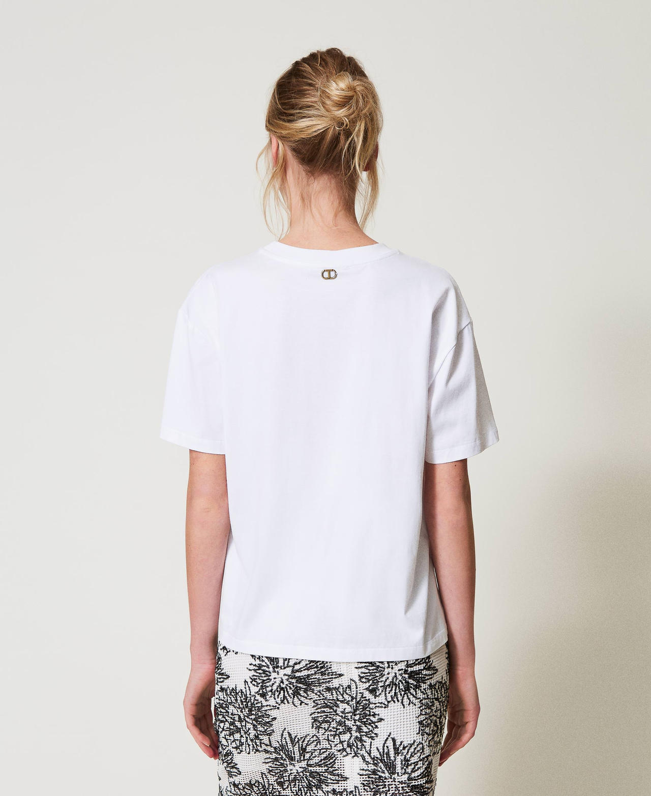 T-shirt with sequin embroidery White Woman 251TE2130_00001_03