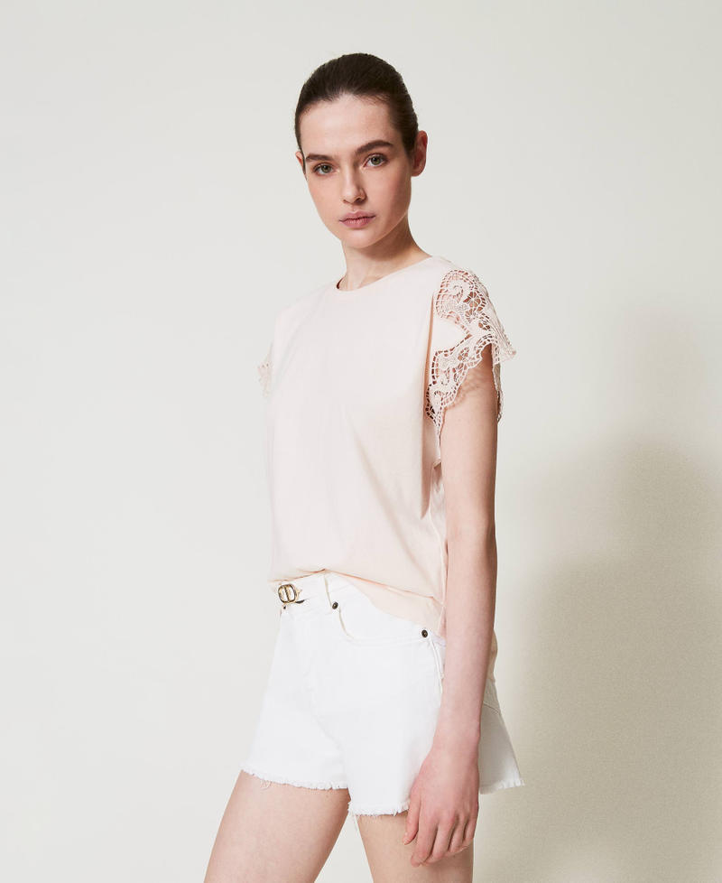 Regular fit T-shirt with lace Fairy Rose Woman 251TP2290_12294_02