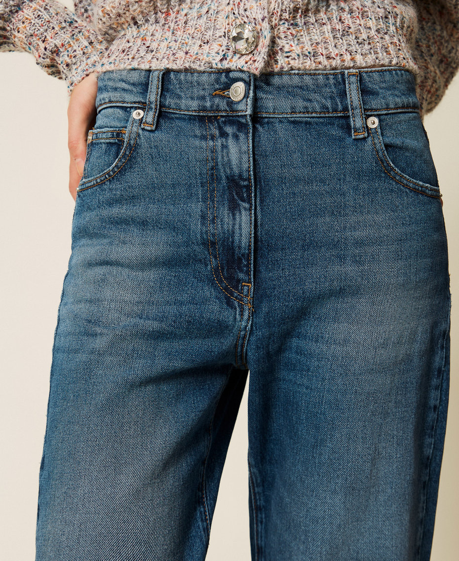 Jean droit avec cinq poches Denim Moyen Femme 252AT2250_06811_04