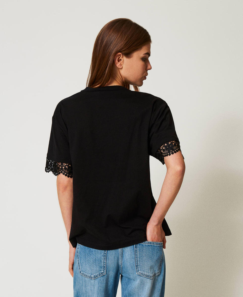T-shirt con maniche in pizzo Nero Donna 251TT2410_00006_03