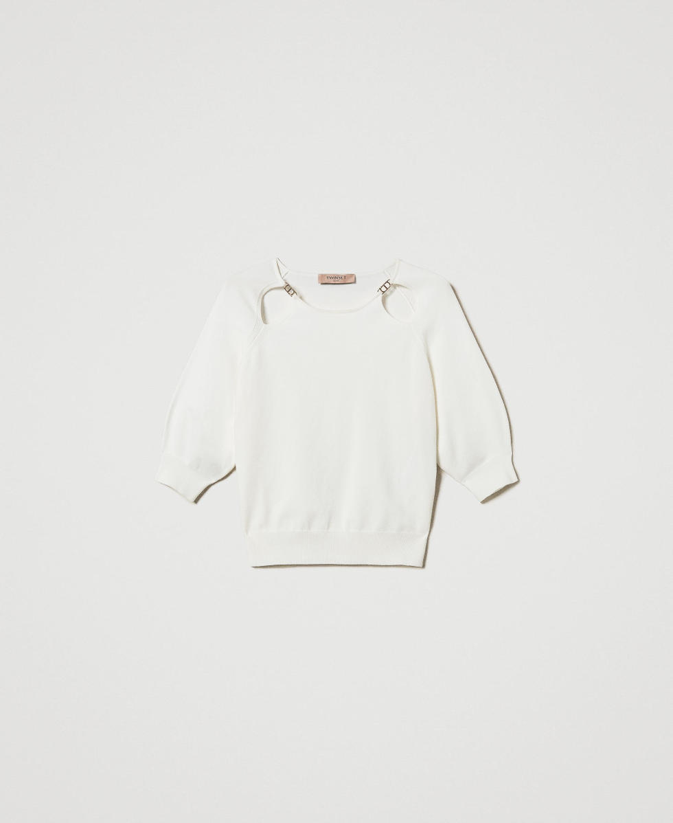 Pull avec d&eacute;coupes et Oval T