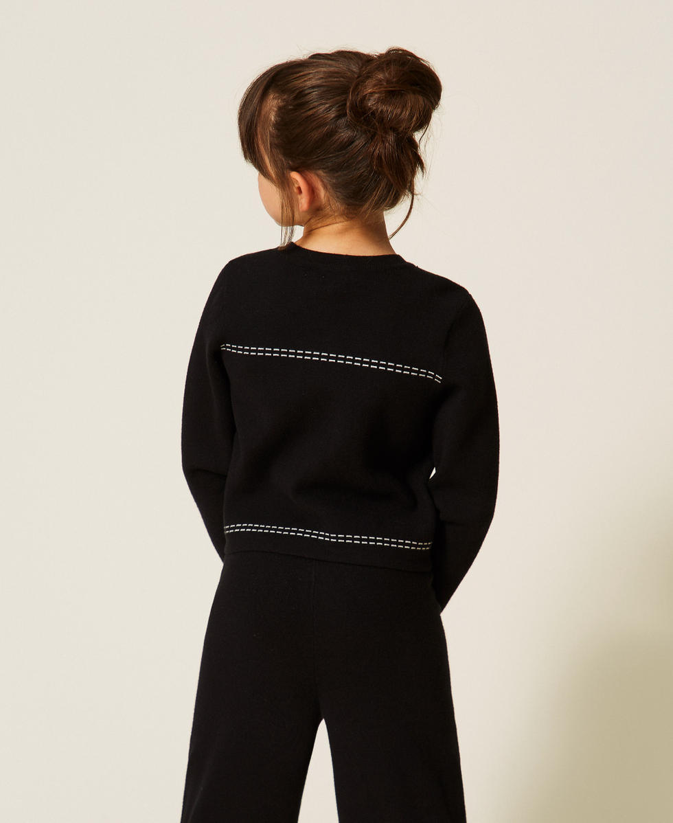 Strickjacke mit Nahtdetails Schwarz / "Schneewei&szlig;e" Steppn&auml;hte M&auml;dchen 262GJ3020_13894_03