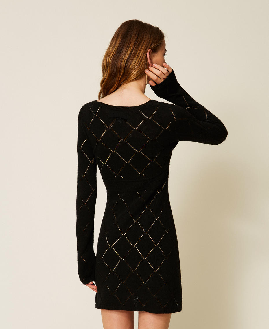 Kurzes Kleid aus Treeblend-Garn mit Rauten Schwarz Frau 252TP3471_00006_03