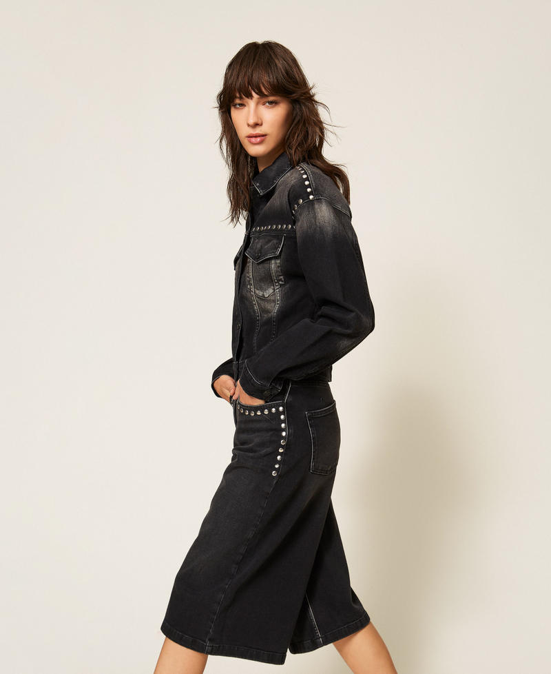 Jeansjacke mit Nieten Denimschwarz Délavé Frau 261AP2261_12908_02