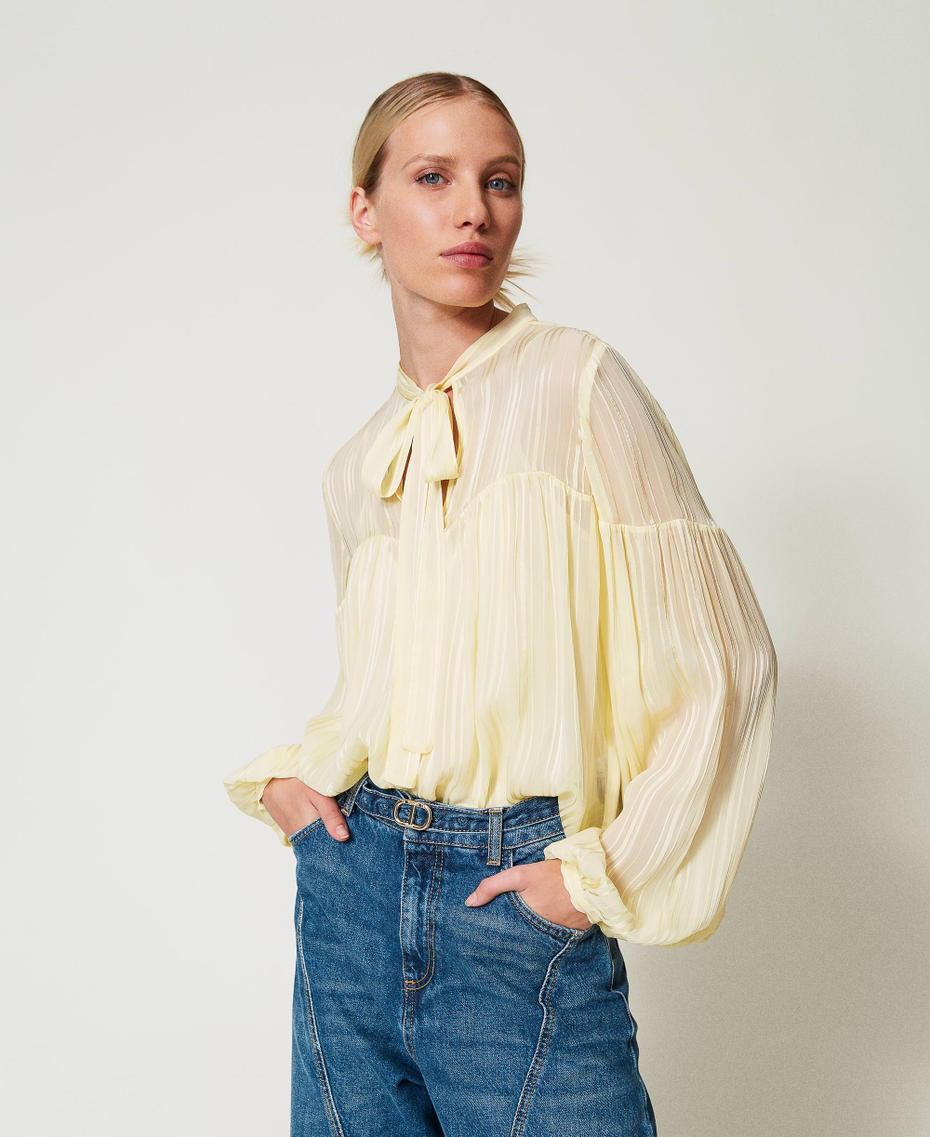 Striped jacquard blouse Vanilla Woman 251TP2263_12143_01