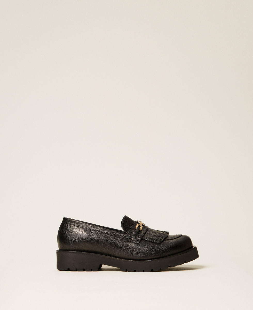 Mocassins avec frange et Oval T Noir Femme 252TCP152_00006_01