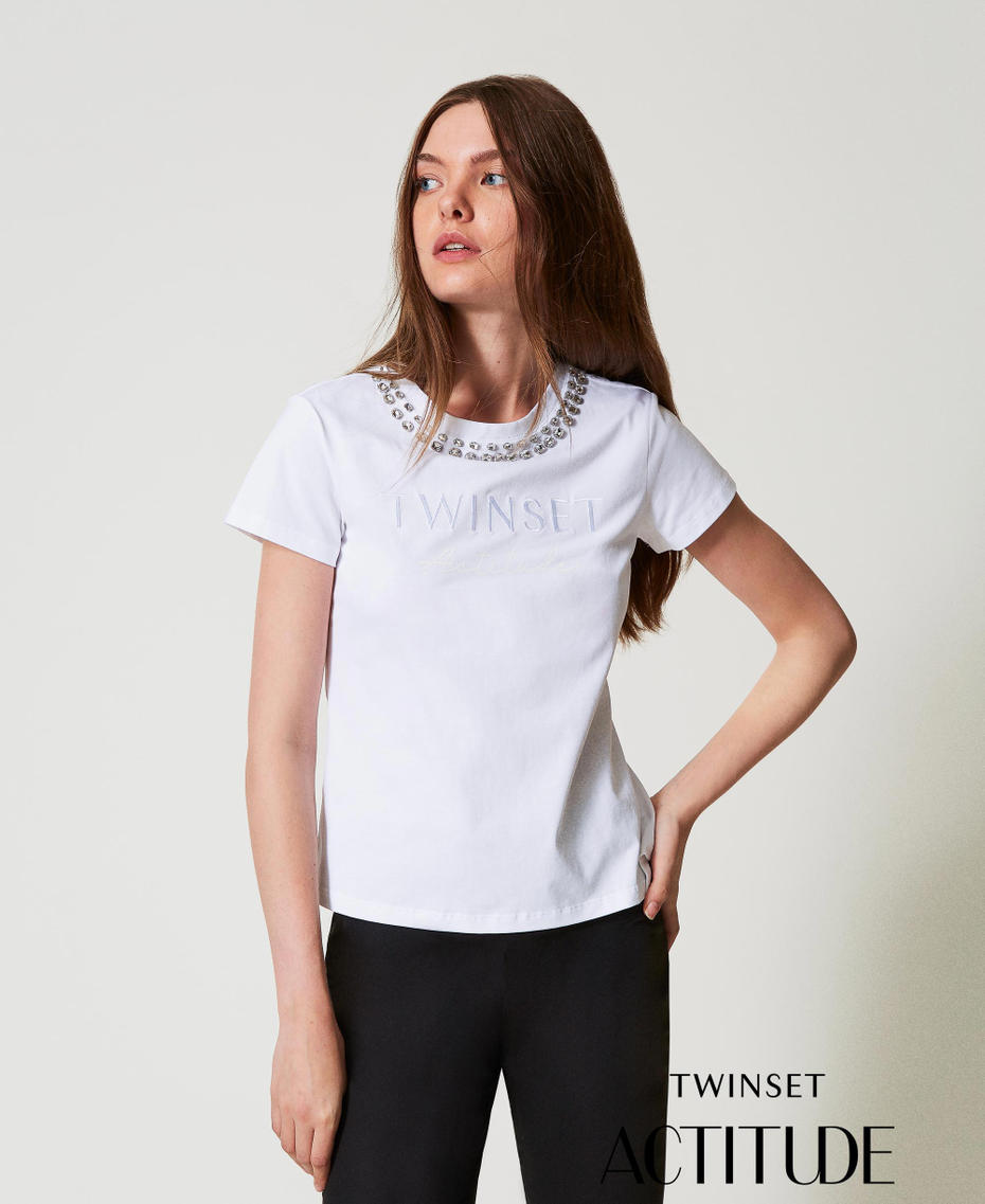 T-shirt with hand embroidery and logo "Papers" White Woman 251AP2161_00840_PA