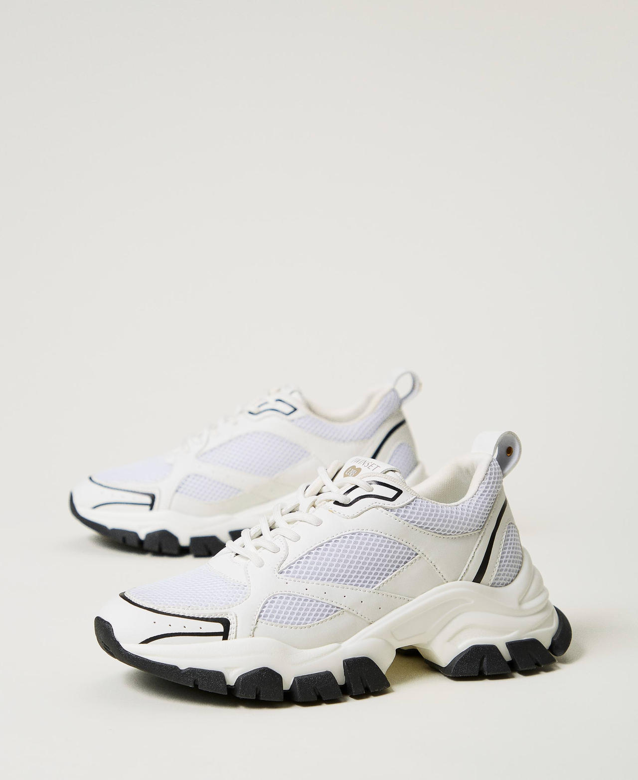 Running trainers with inserts White Woman 251LLT012_00001_02