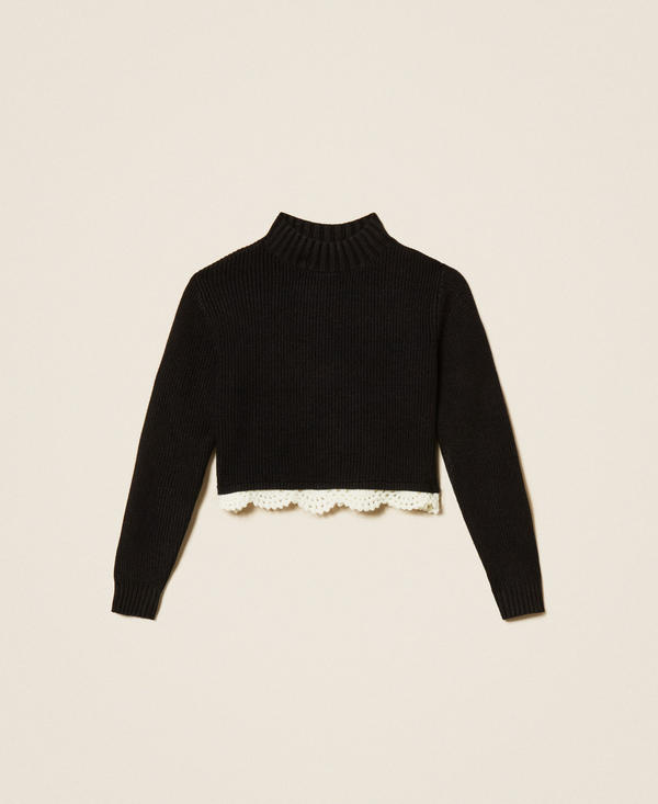 Turtleneck jumper with crochet