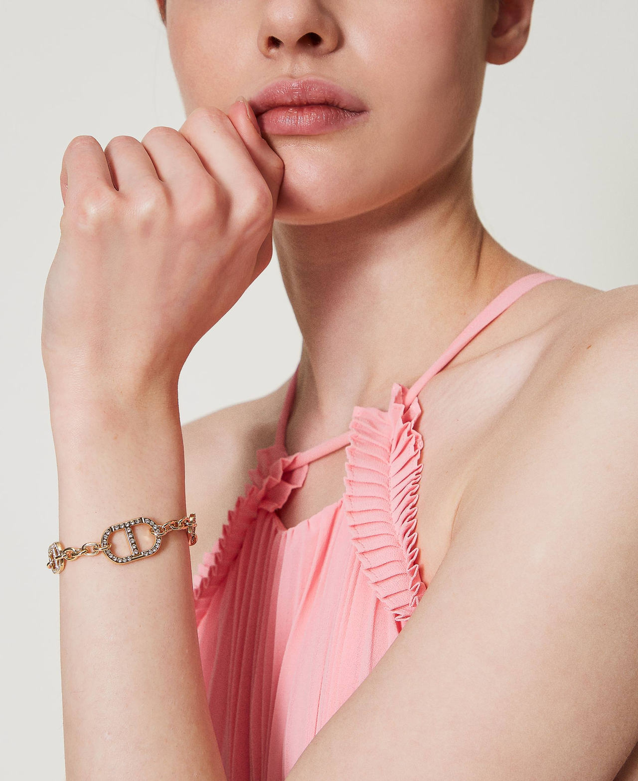 Chain bracelet with Oval T New Gold Woman 251TA4160_10630_T0