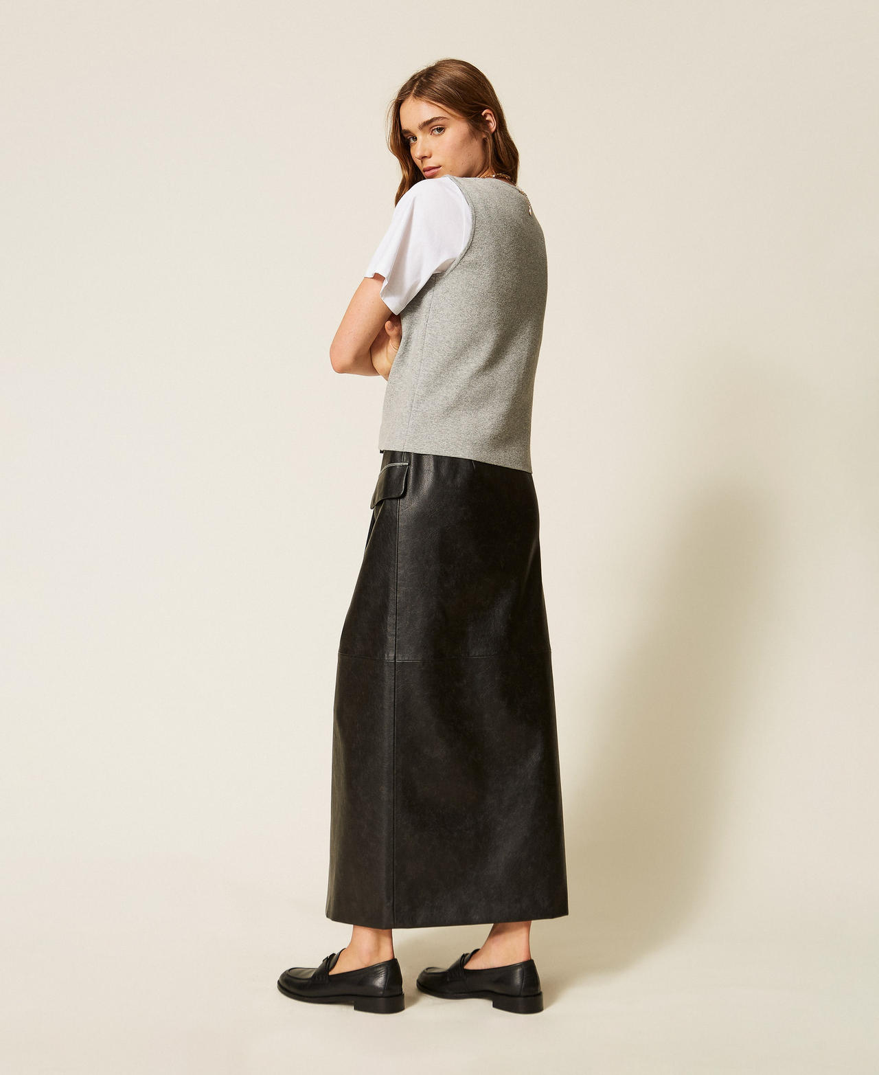Long wrap-around skirt Black Woman 262LI2KDD_00006_03