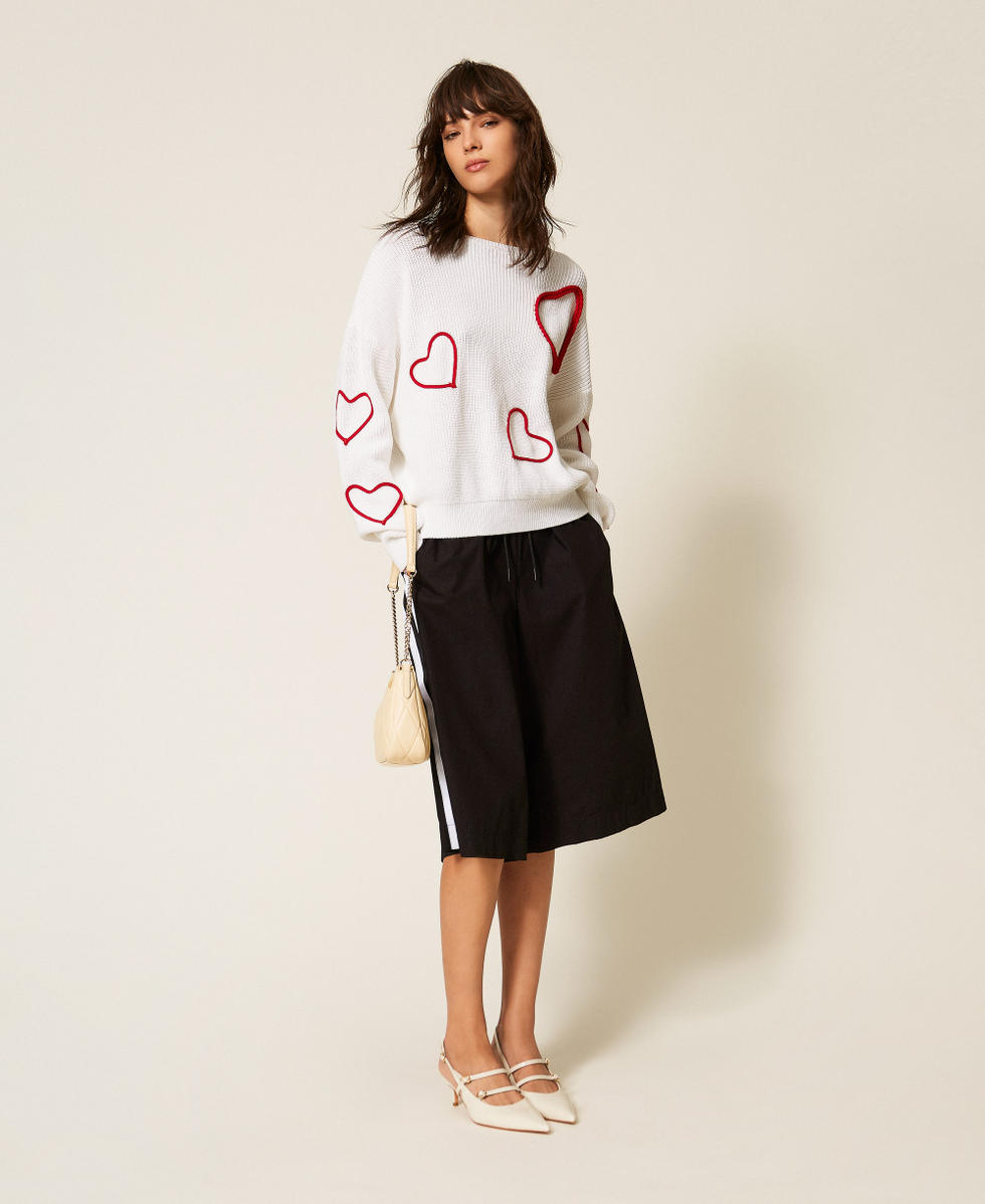 Jumper with embroidered hearts Two-tone Off White/Magenta Red Embroidery Woman 261AP3130_13228_01