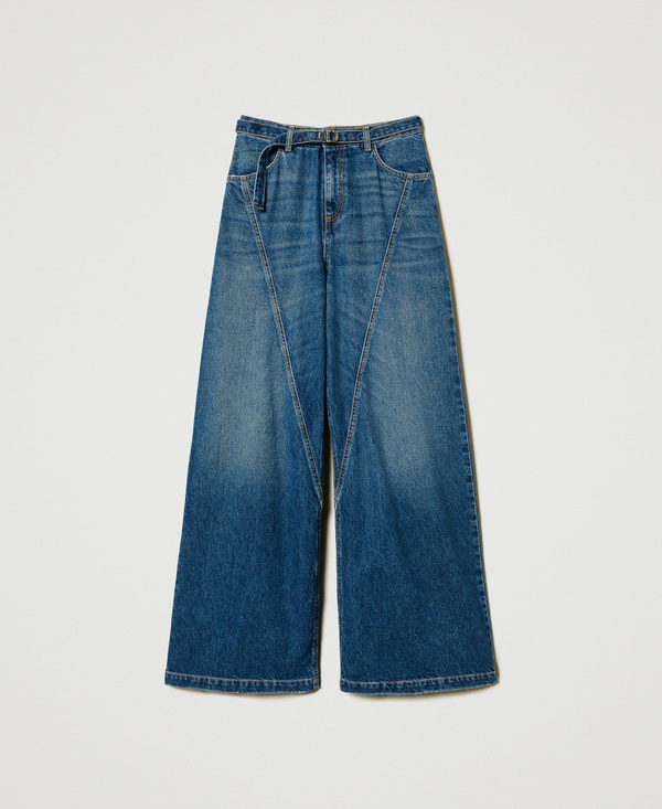 Wide leg jeans with Oval T belt