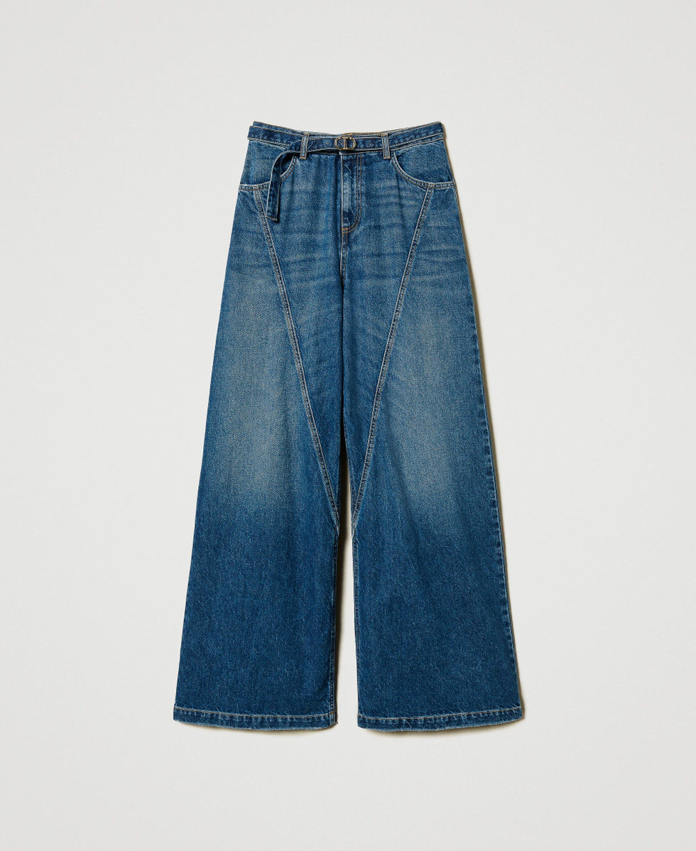 Wide leg jeans with Oval T belt