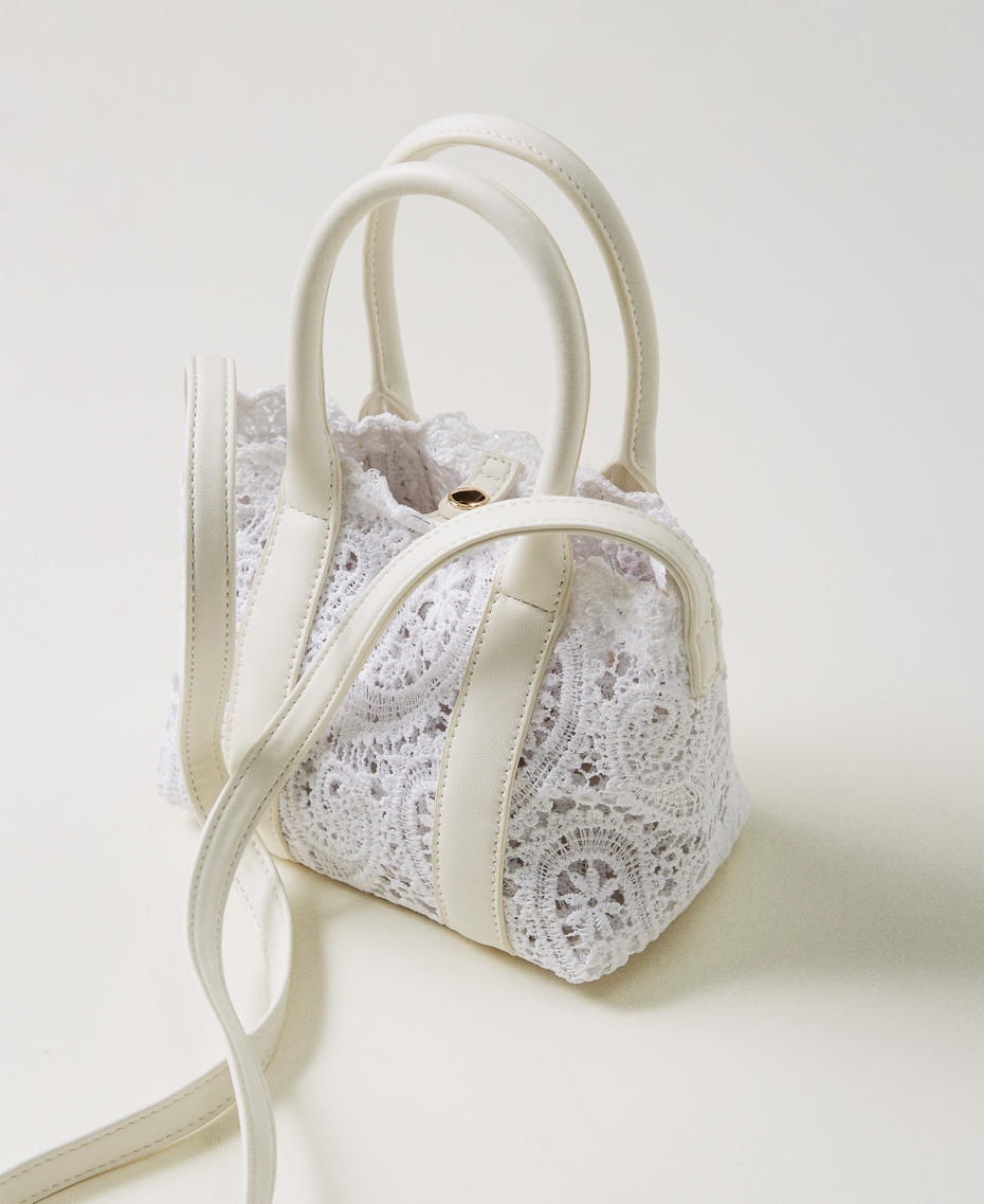 Sac &agrave; bandouli&egrave;re en dentelle macram&eacute;