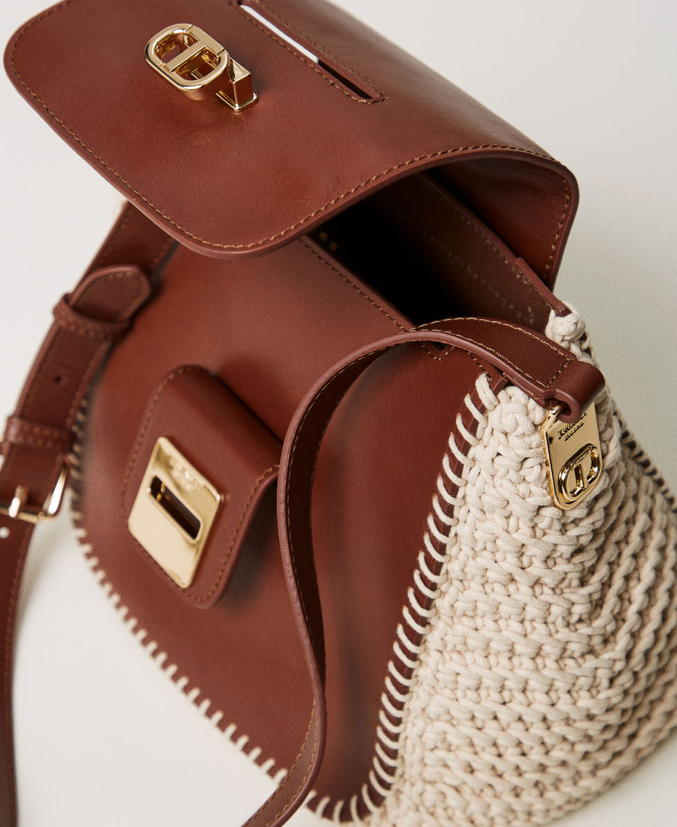 Borsa a tracolla in crochet e pelle