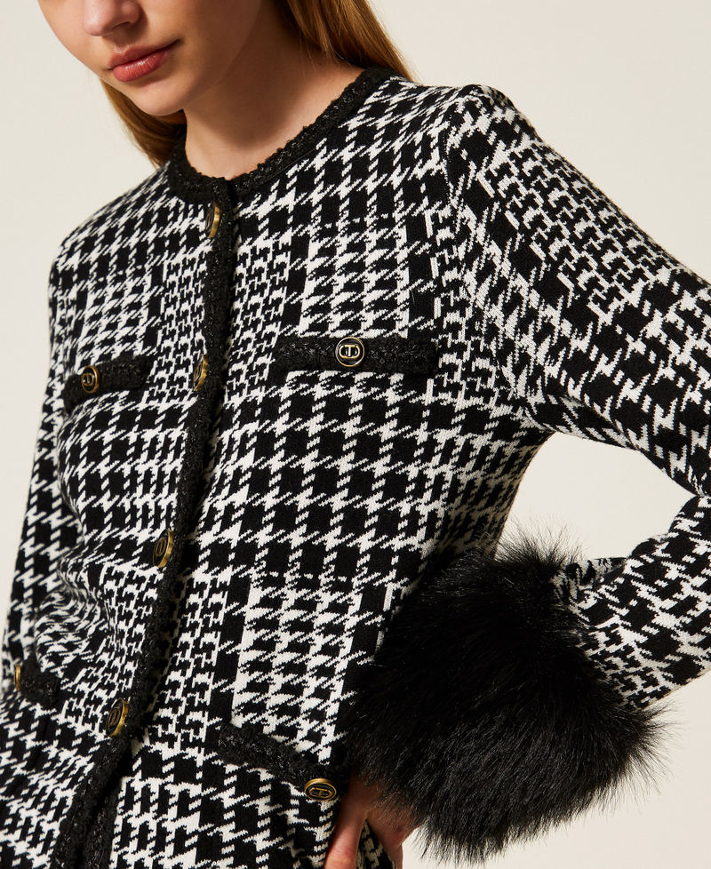 Chequered knit jacket with faux fur Snow White/Black Check Woman 252TT3040_12907_04