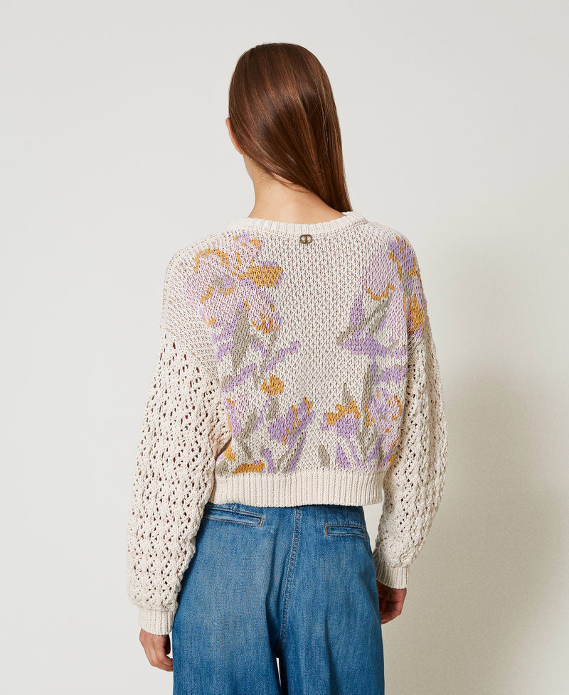 Jacquardpullover mit Blumendessin Flowers-Jacquard, schneeweiß Frau 251TP3611_12359_03