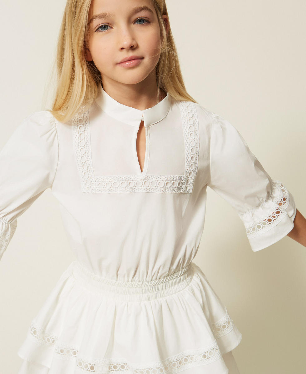 Robe courte en popeline avec dentelle Off White Fille 261GJ2042_00526_04