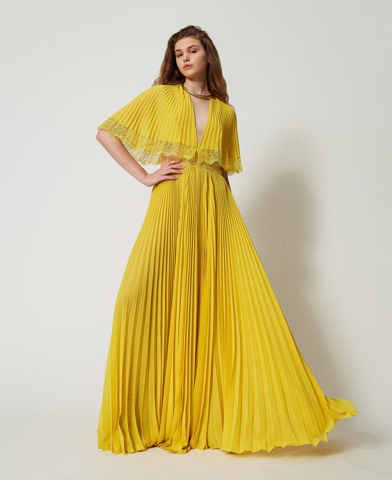 'Filicudi&rsquo; long pleated dress with lace