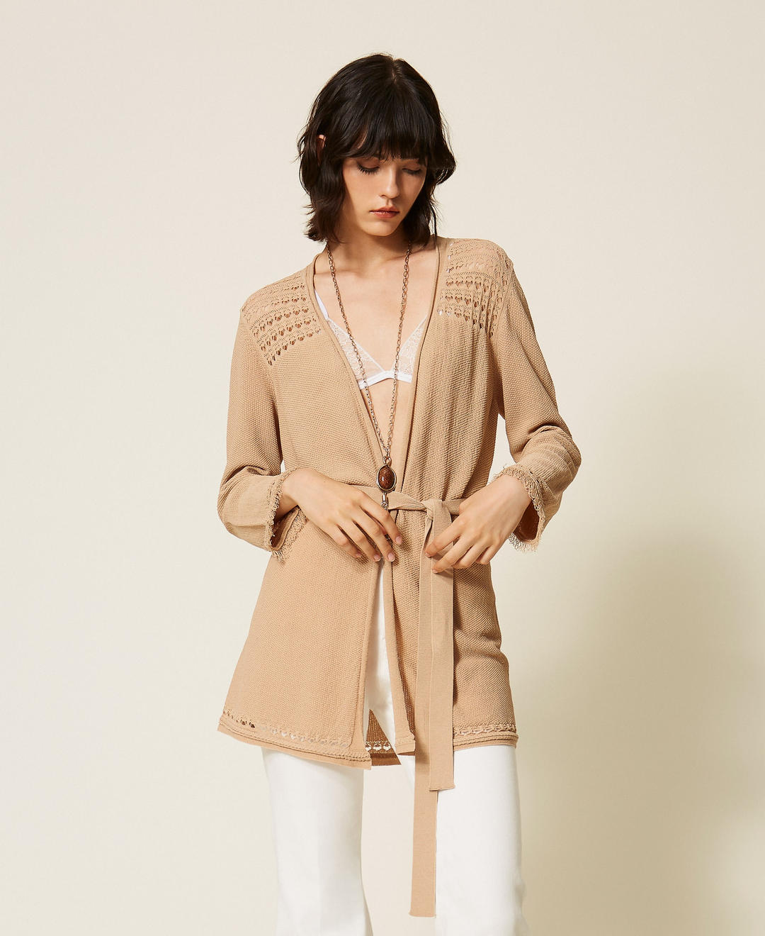 Cardigan en maille torsadée