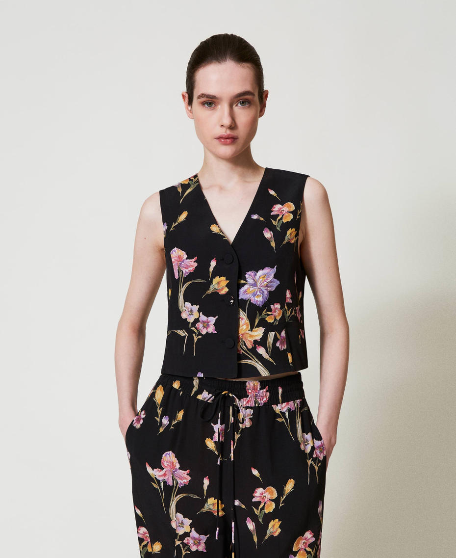 Cr&ecirc;pe de Chine floral waistcoat Multicolour/Black Iris Print Woman 251TP2777_12328_01