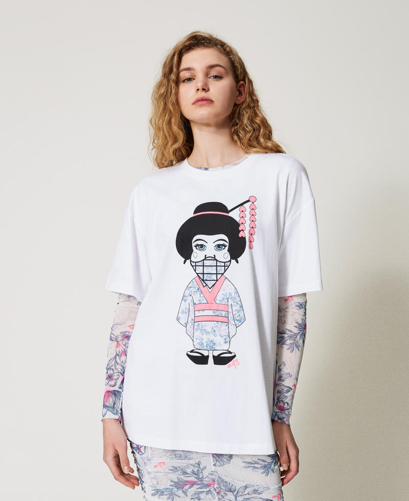 MYFO T-Shirt im Oversize-Fit Papers / Bandit Geisha-Print Frau 251AQ2052_12444_01