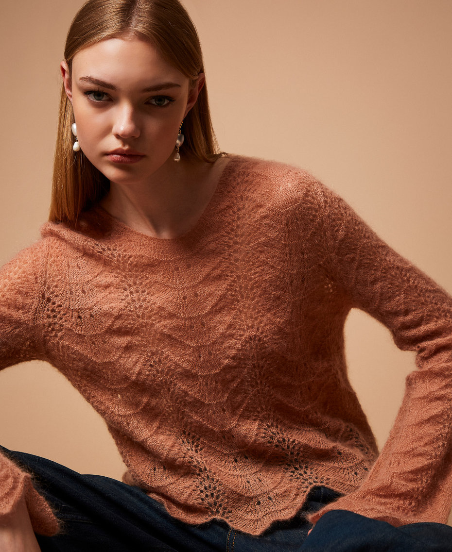 Pull en mohair mélangé avec festons Marron « Toasted Nut » Femme 252TP3524_12606_PC