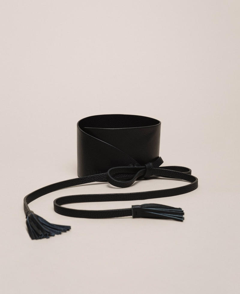 Leather belt with tassels