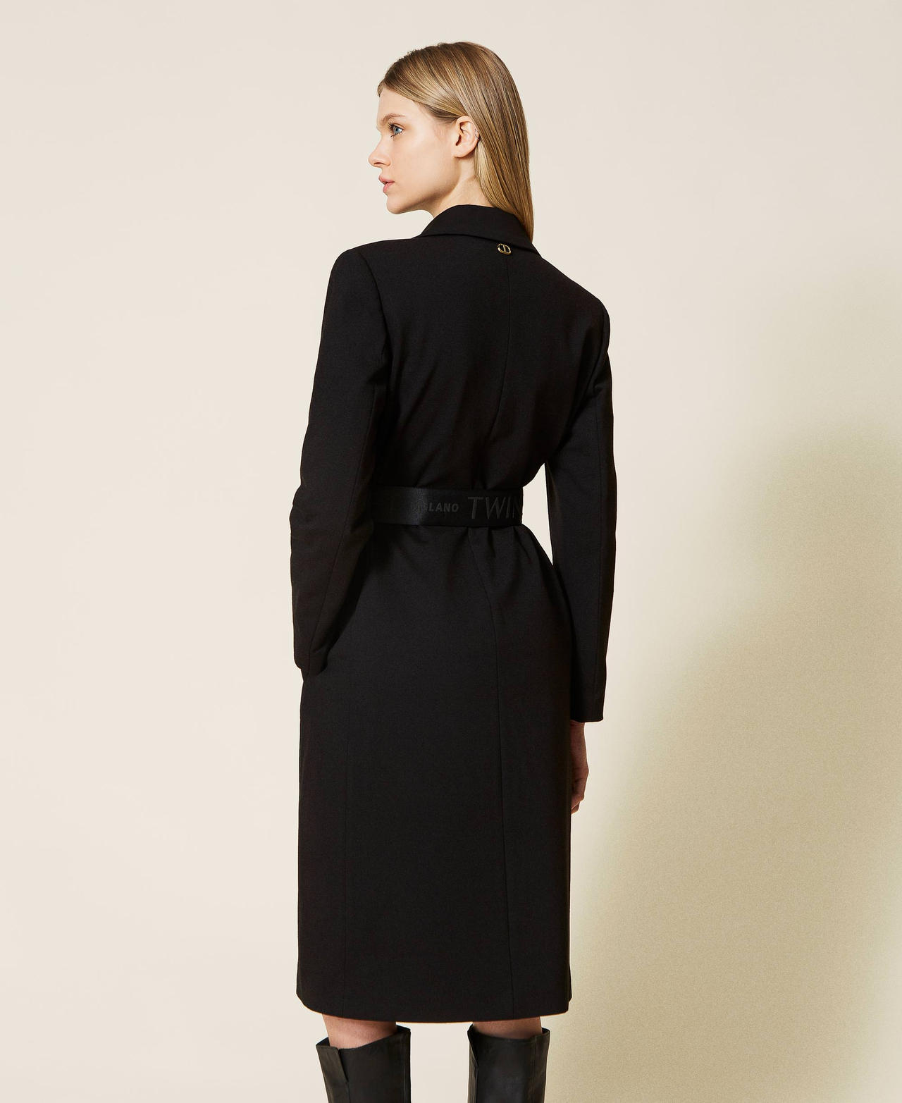 Coat with logo belt Woman, Black | TWINSET Milano