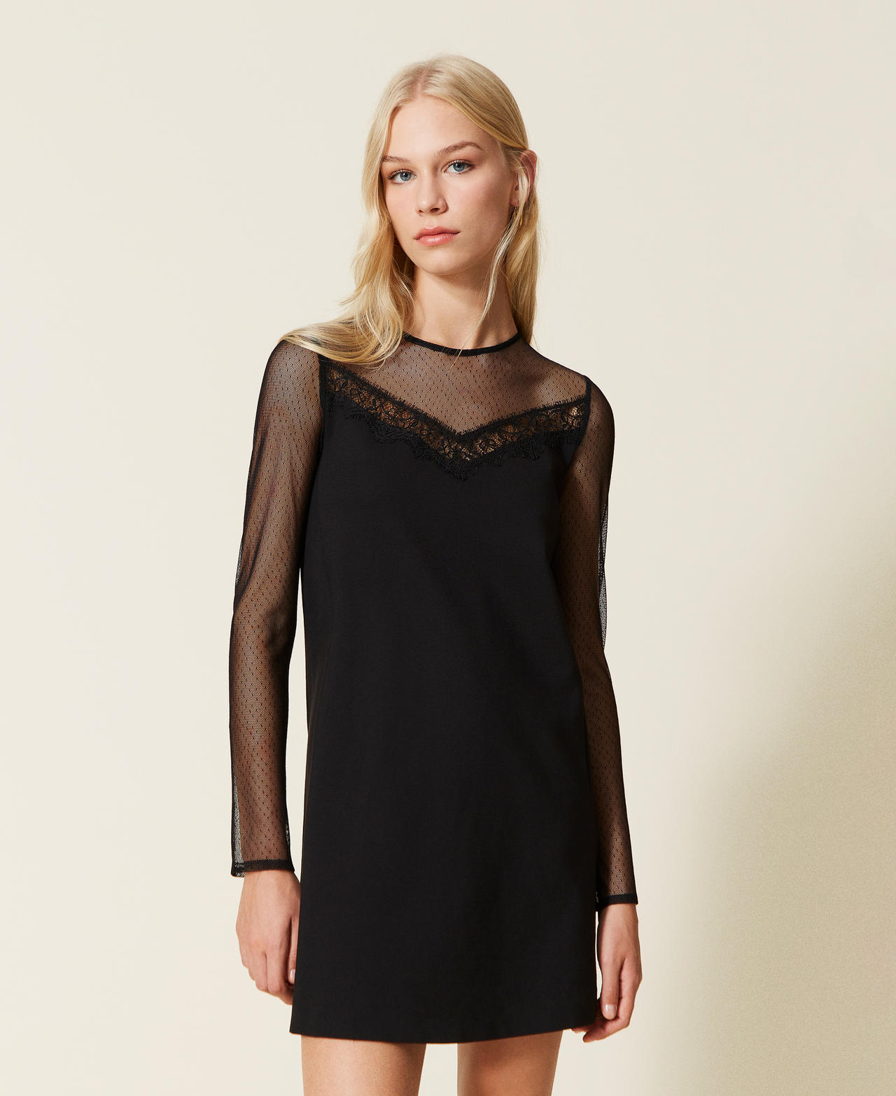 Short dress with plumetis tulle and lace Black Woman 999TN2110-02