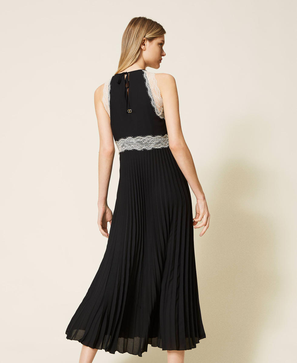 Maxi-Plisseekleid mit Spitze Zweifarbig Schwarz / Ecru Frau 999TN2120_05979_03