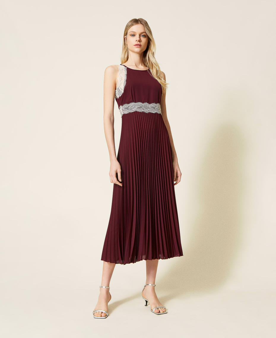 Long pleated dress with lace Two tone Grape/Ecru Woman 999TN2120_10688_01