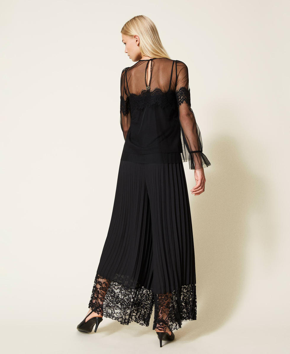 Pleated palazzo trousers with lace