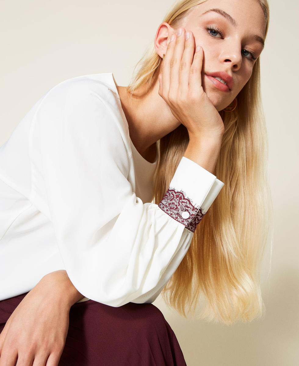 Cr&ecirc;pe blouse with lace Two tone Snow/Grape Woman 999TN212B_10689_01