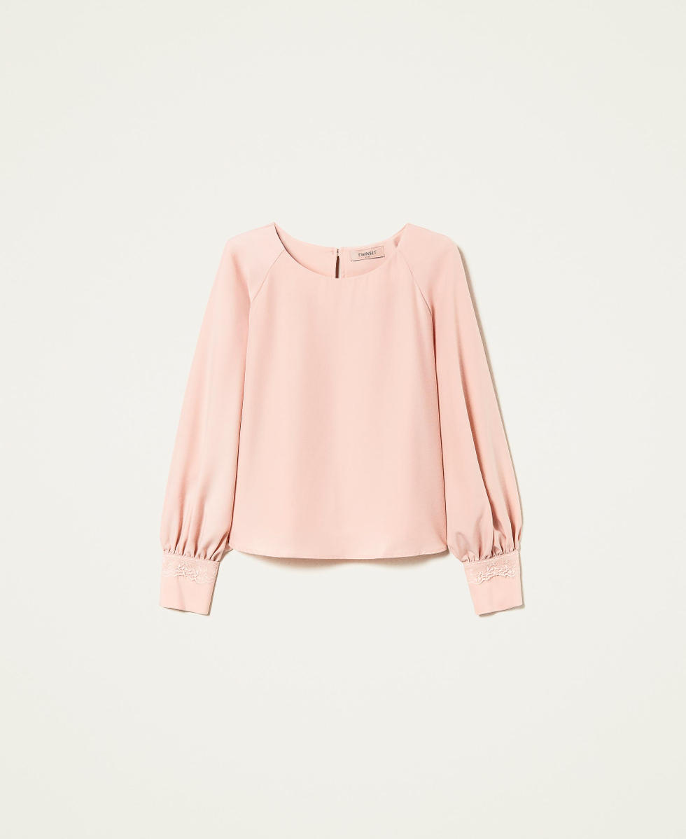 Cr&ecirc;pe blouse with lace