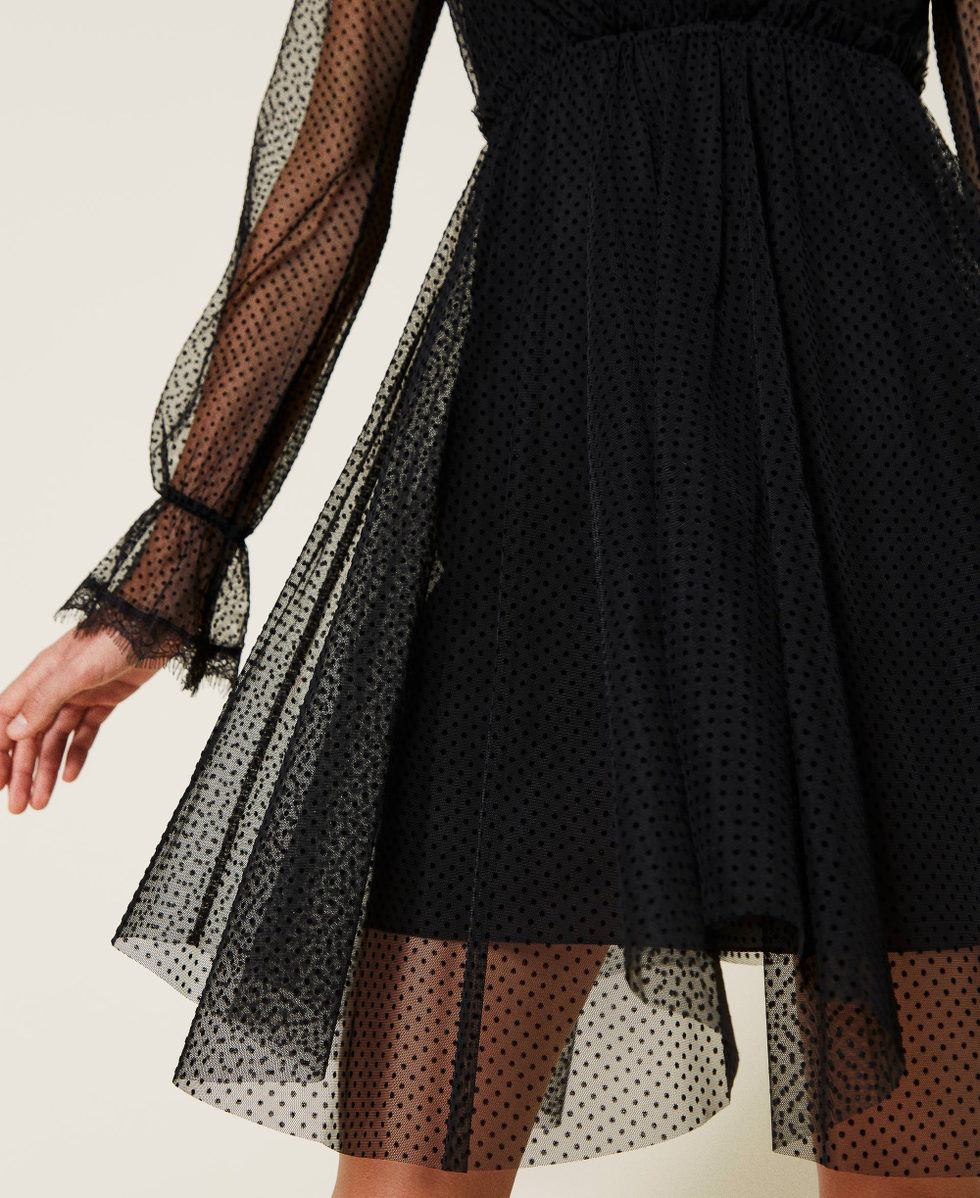 Robe courte en tulle plumetis