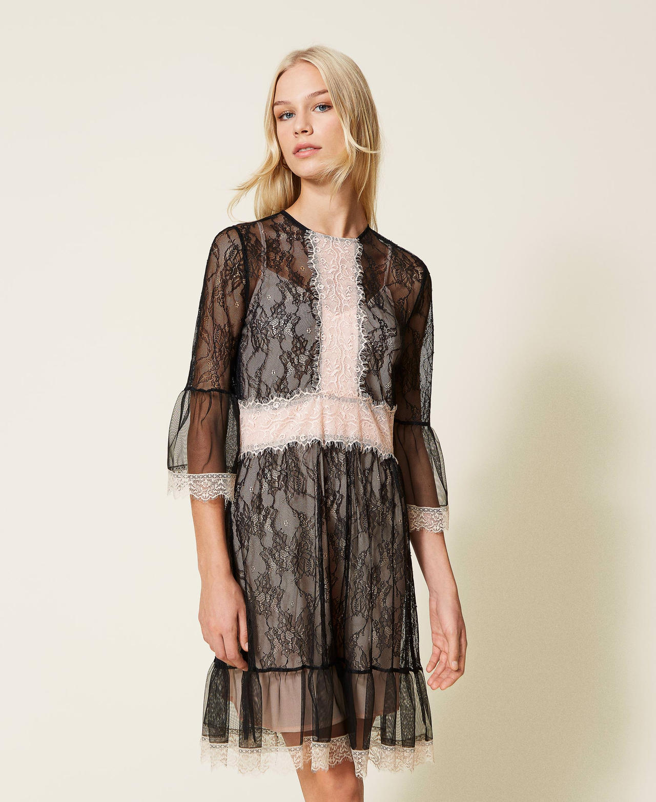 Abito in pizzo Valenciennes e tulle Bicolor Nero / Rosa Cipria Donna 999TN213B_10691_01