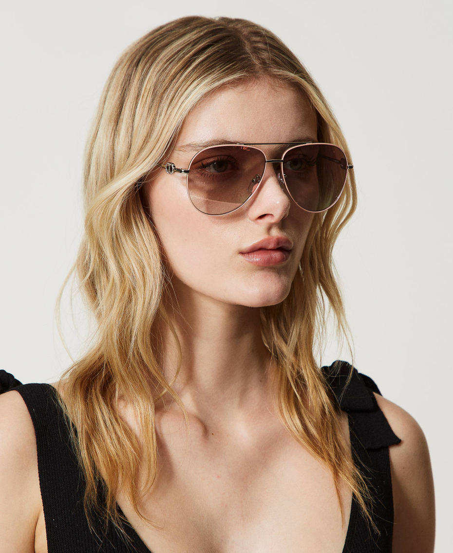 Aviator sunglasses with rhinestones